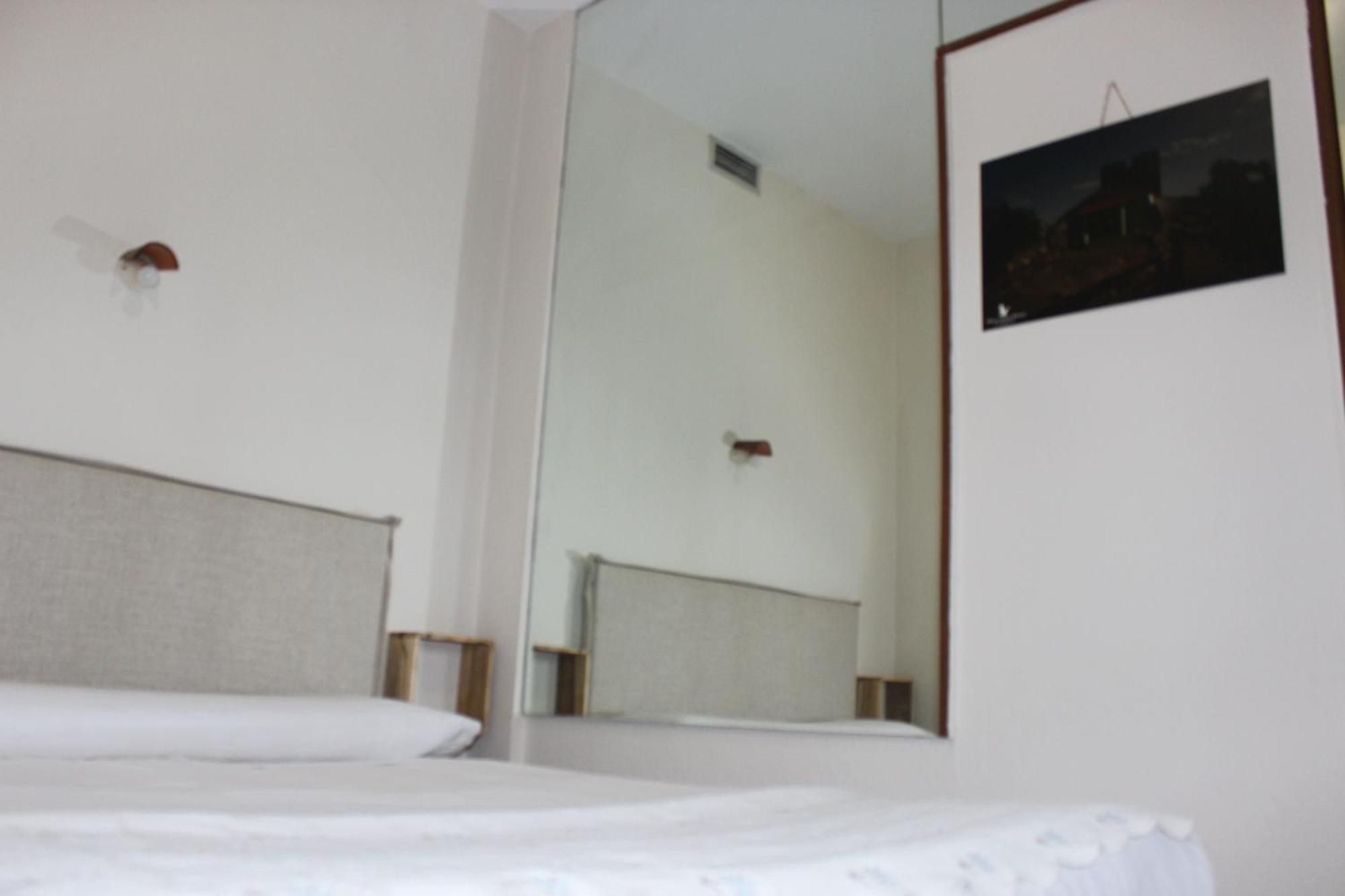 Apartamentos De Astroturismo La Canada Torrejón el Rubio Exterior foto